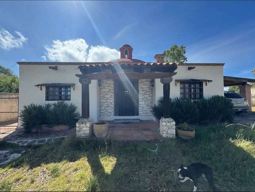 HOUSE FOR SALE IN MINERAL DE POZOS REALTY WORLD SMART09-14-17 2