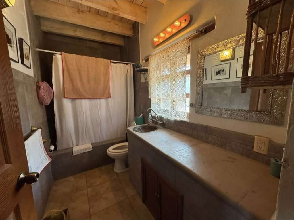 HOUSE FOR SALE IN MINERAL DE POZOS REALTY WORLD SMART09-14-15 2