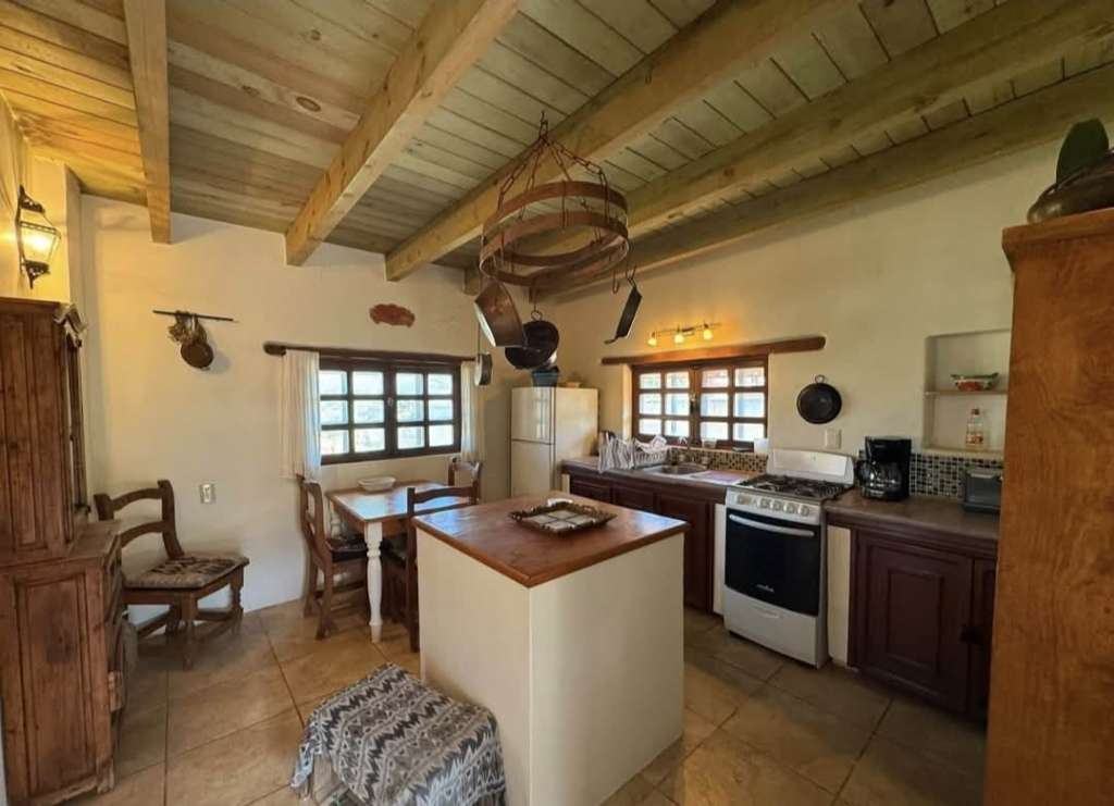 HOUSE FOR SALE IN MINERAL DE POZOS REALTY WORLD SMART09-14-15