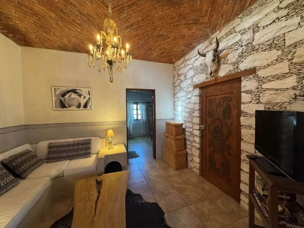 HOUSE FOR SALE IN MINERAL DE POZOS REALTY WORLD SMART09-14-16 2