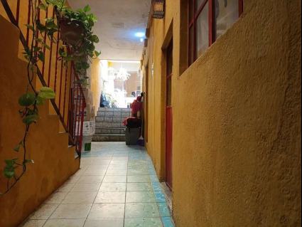imgi_5_EB-UE1537