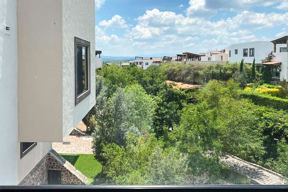 043(residenctial)(Antigua)(Residencia)(REMAX) (ID2856)