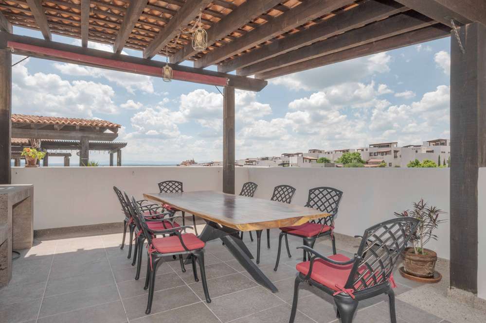 032(residenctial)(Antigua)(Residencia)(REMAX) (ID2856)