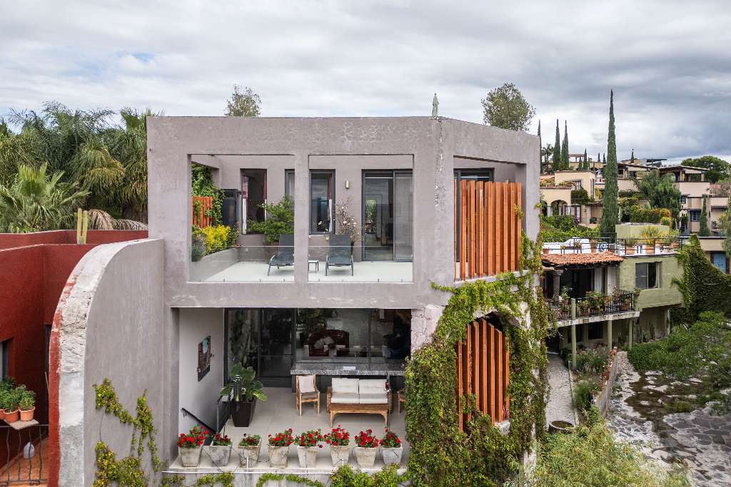 Casa Iluminada