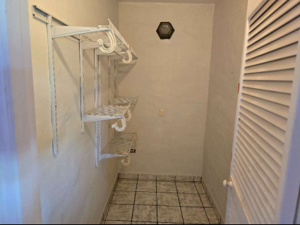 Walking closet