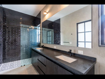 Loft House 2-22