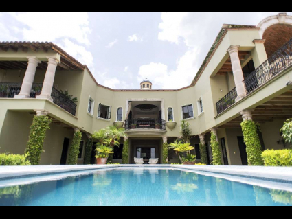 CASA CHEVAL PHOTO1 (1)