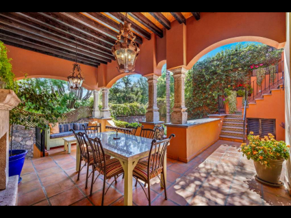 2D Privada de las Moras 5-11